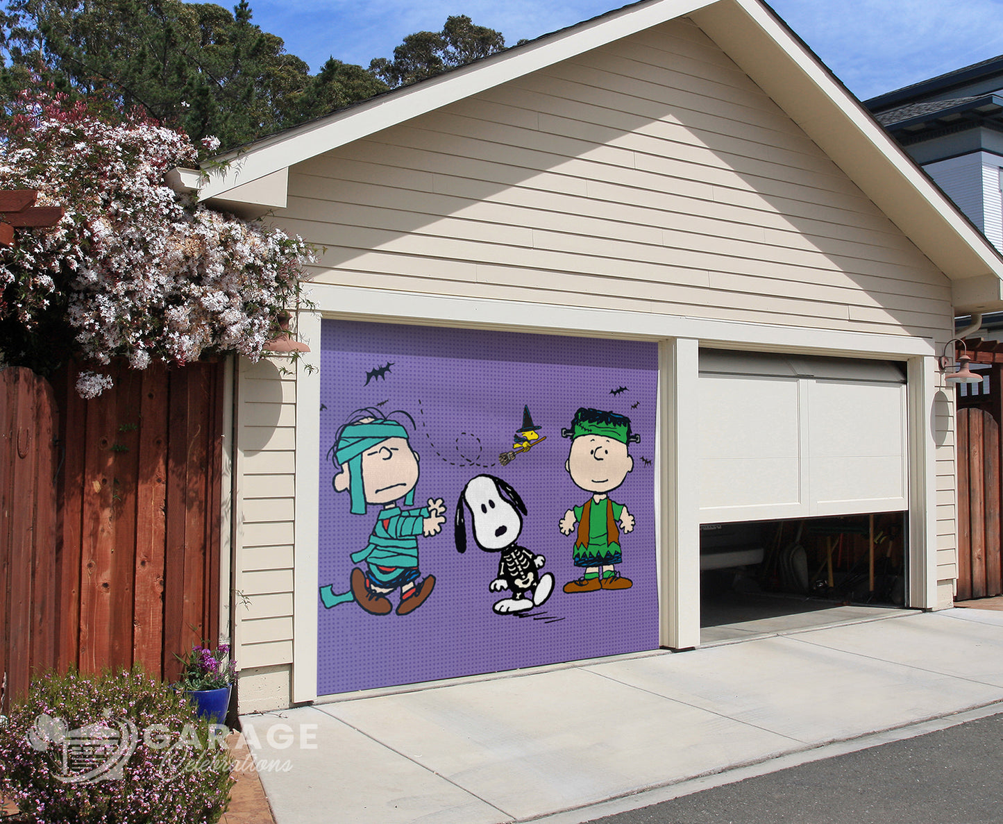 Peanuts Ghoulin' Around