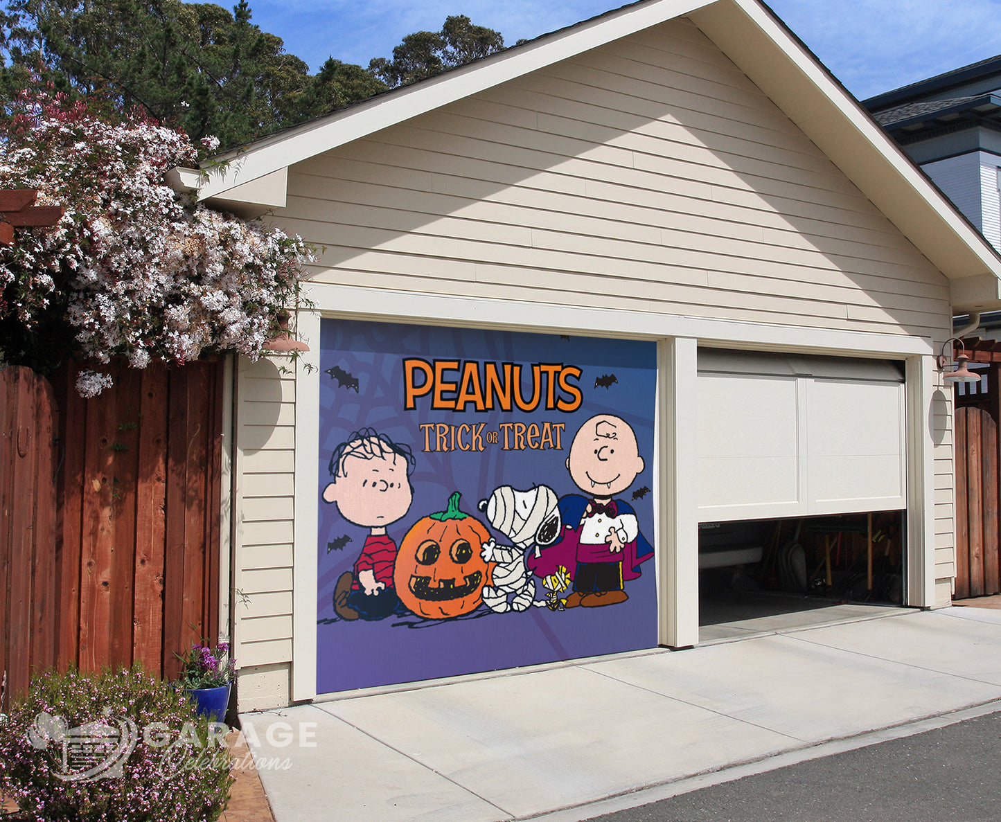 Trick or Treat | 1-Car Peanuts® Garage Door Cover